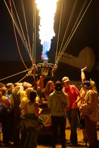 2024BalloonFiestaGlow-137.jpg